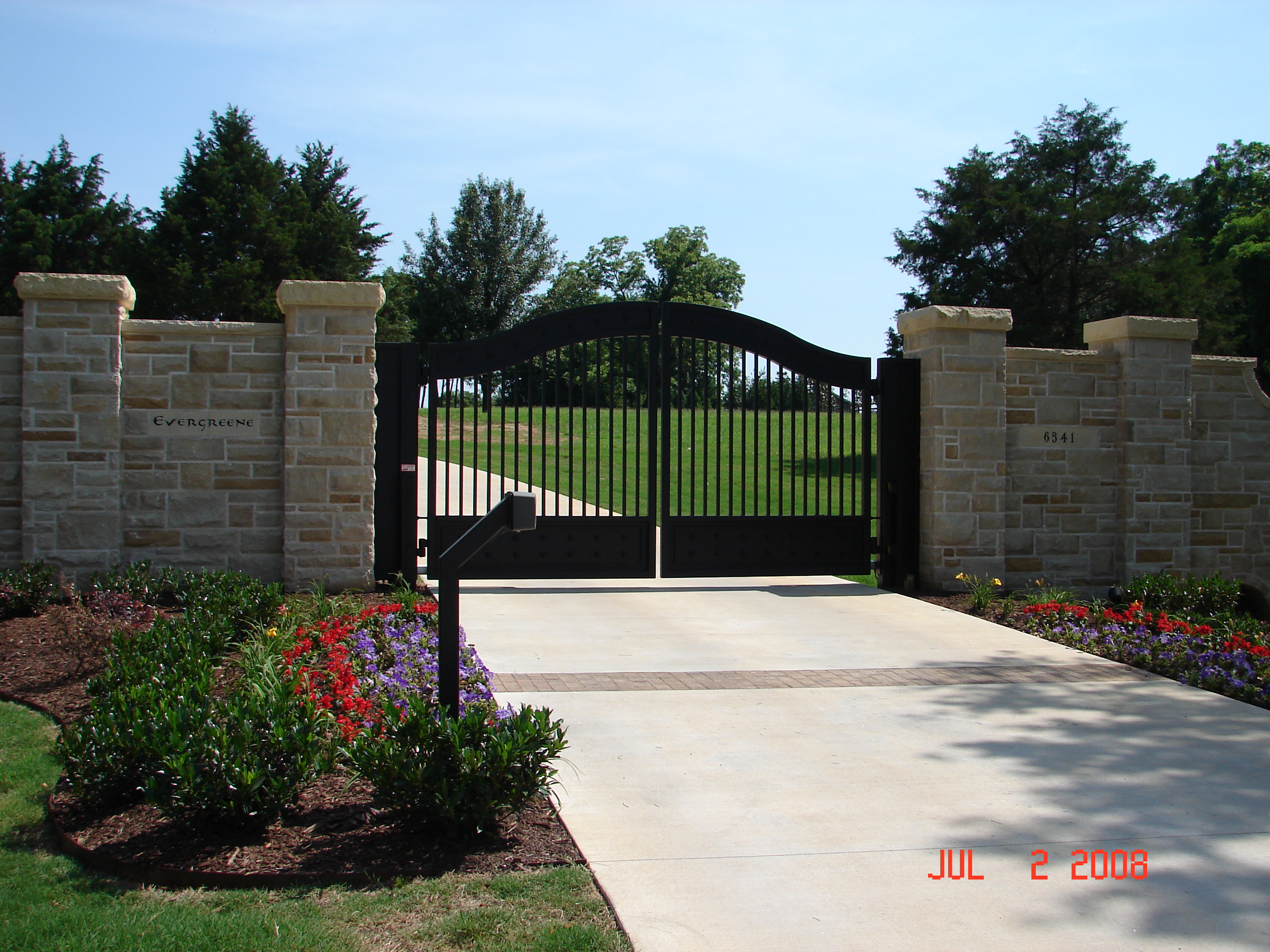 » RESIDENTIAL GATE SYSTEMS
